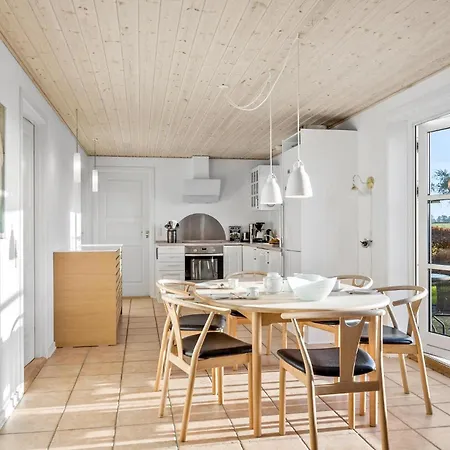 3 Bedroom Gorgeous In *