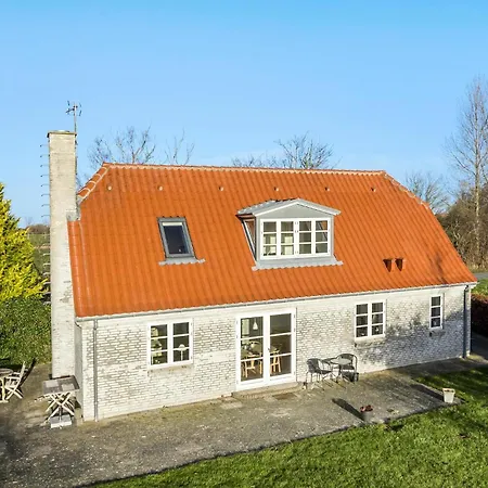 3 Bedroom Gorgeous In * Nordenbro Vesteregn
