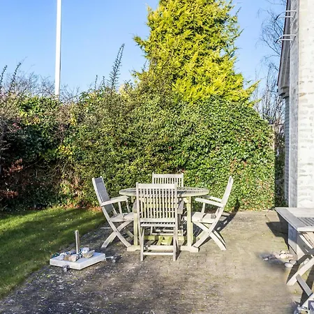 3 Bedroom Gorgeous In בית נופש Nordenbro Vesteregn