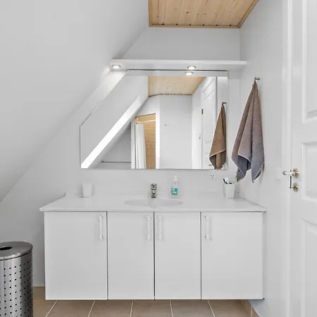 3 Bedroom Gorgeous In בית נופש