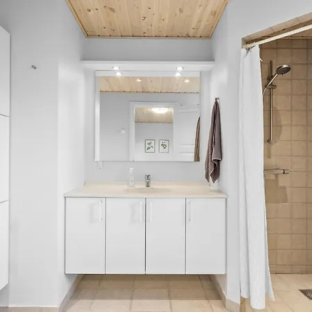 בית נופש 3 Bedroom Gorgeous In